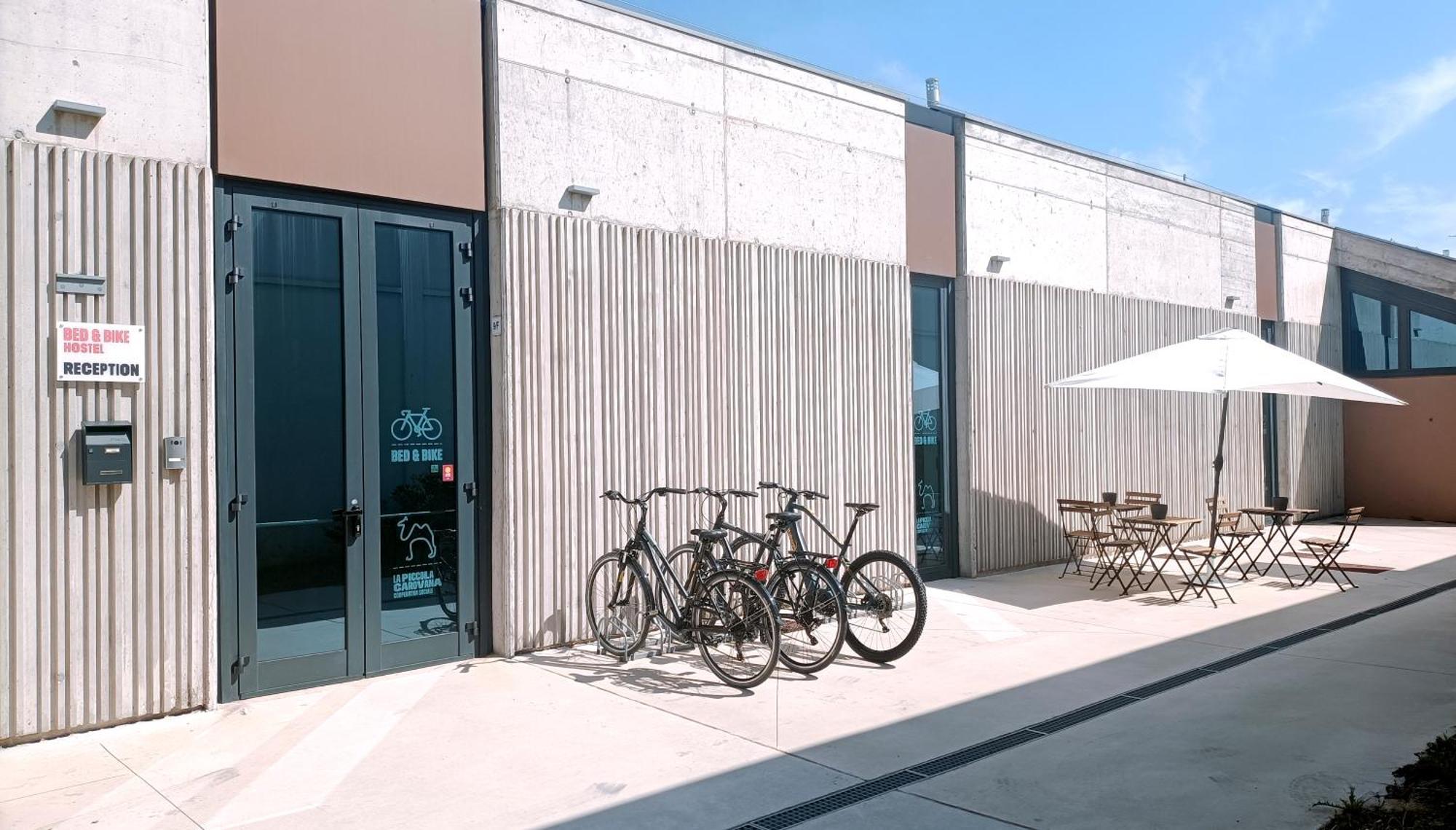 Bed & Bike Hostel San Giovanni in Persiceto Exterior photo